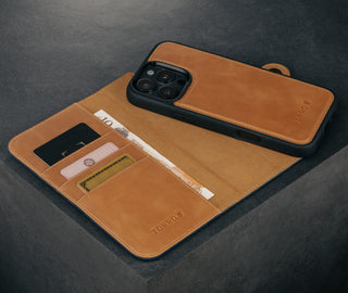 Card slots and detachable cover of the Blue Nubuck Leather Case (with detachable cover) for iPhone 16 Pro Max
