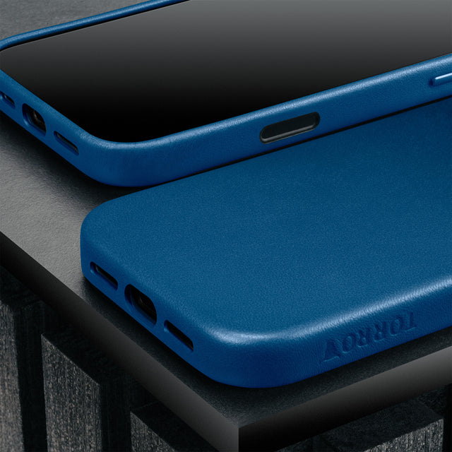 Slimline Cobalt Blue Leather Bumper Case for iPhone 17 Pro Max