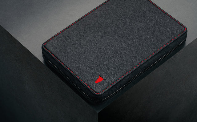Leather Travel Wallet & Passport Organiser (with RFID Protection) Feature Focus